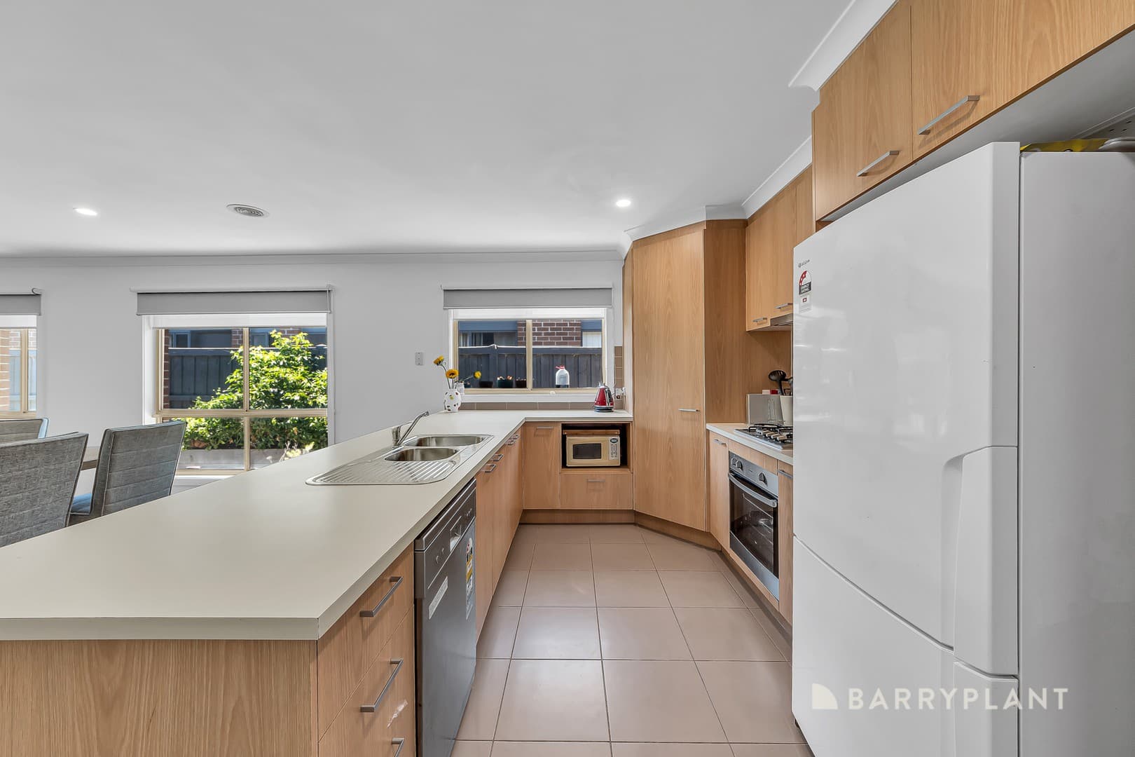 19 Stoneyfell Road, Point Cook, VIC 3030, Point Cook - Thumbnail 5