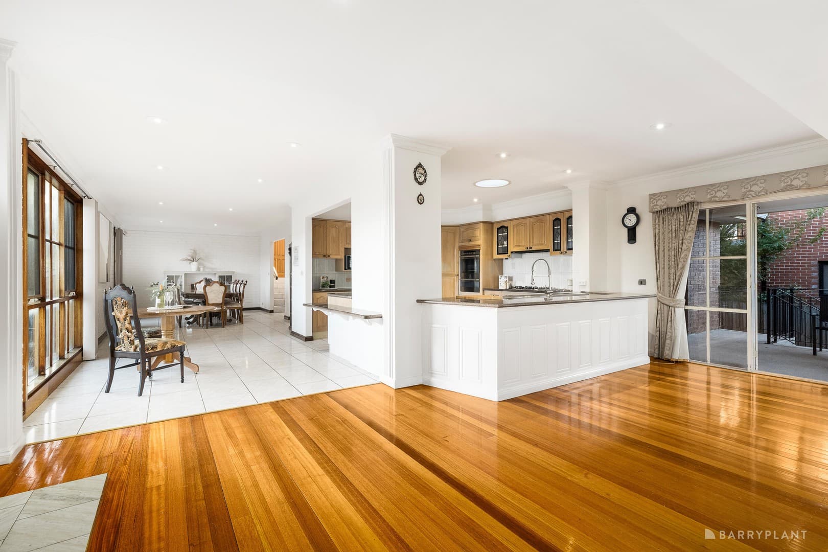 10 Guildford Drive, Doncaster East - Thumbnail 8