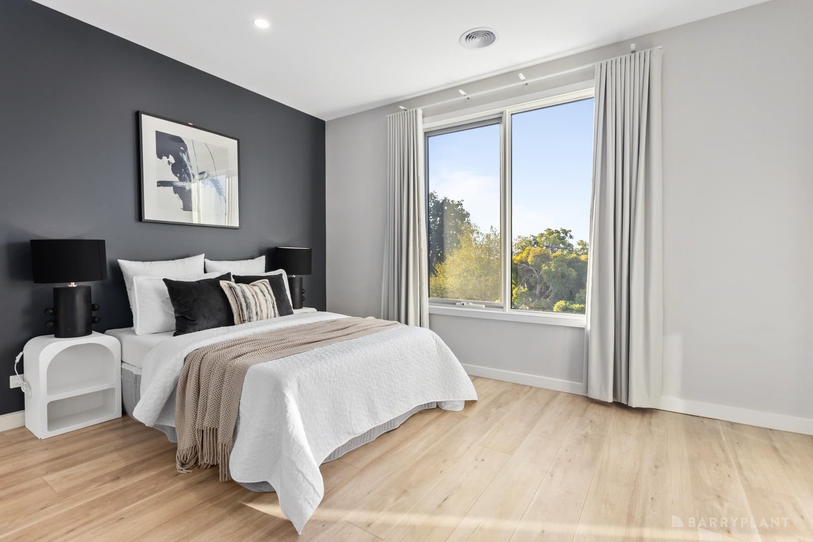 12A Rosamond Crescent, Doncaster East - Thumbnail 8