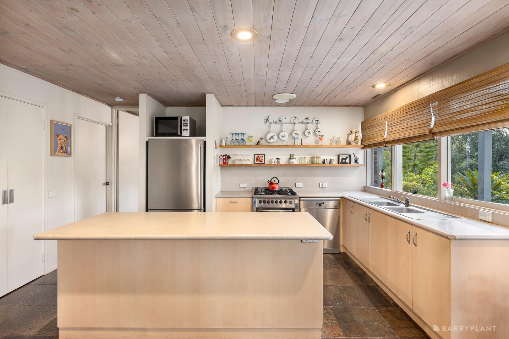 2 Utrecht Court, Donvale, VIC 3111, Donvale - Thumbnail 4