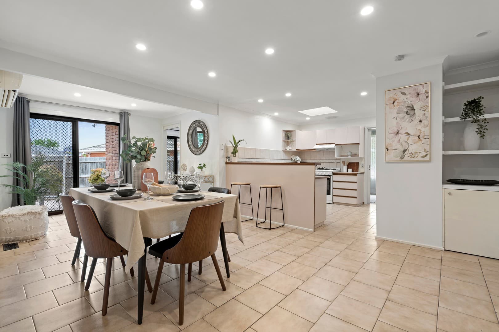 12 Woburn Close, Kealba, VIC 3021, Kealba - Thumbnail 2