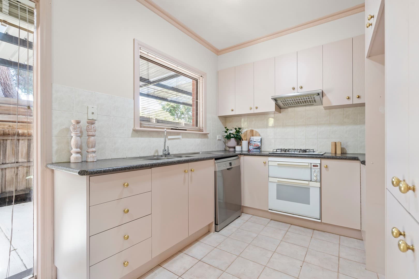 2/10 Scotia Street, Moonee Ponds, VIC 3039, Moonee Ponds - Thumbnail 4