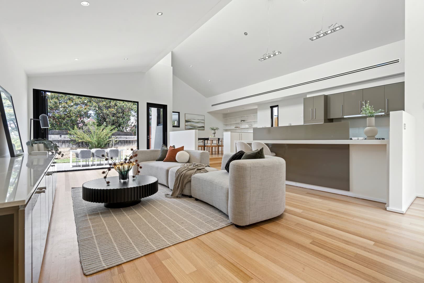 114 Dean Street, Moonee Ponds, VIC 3039, Moonee Ponds - Thumbnail 2