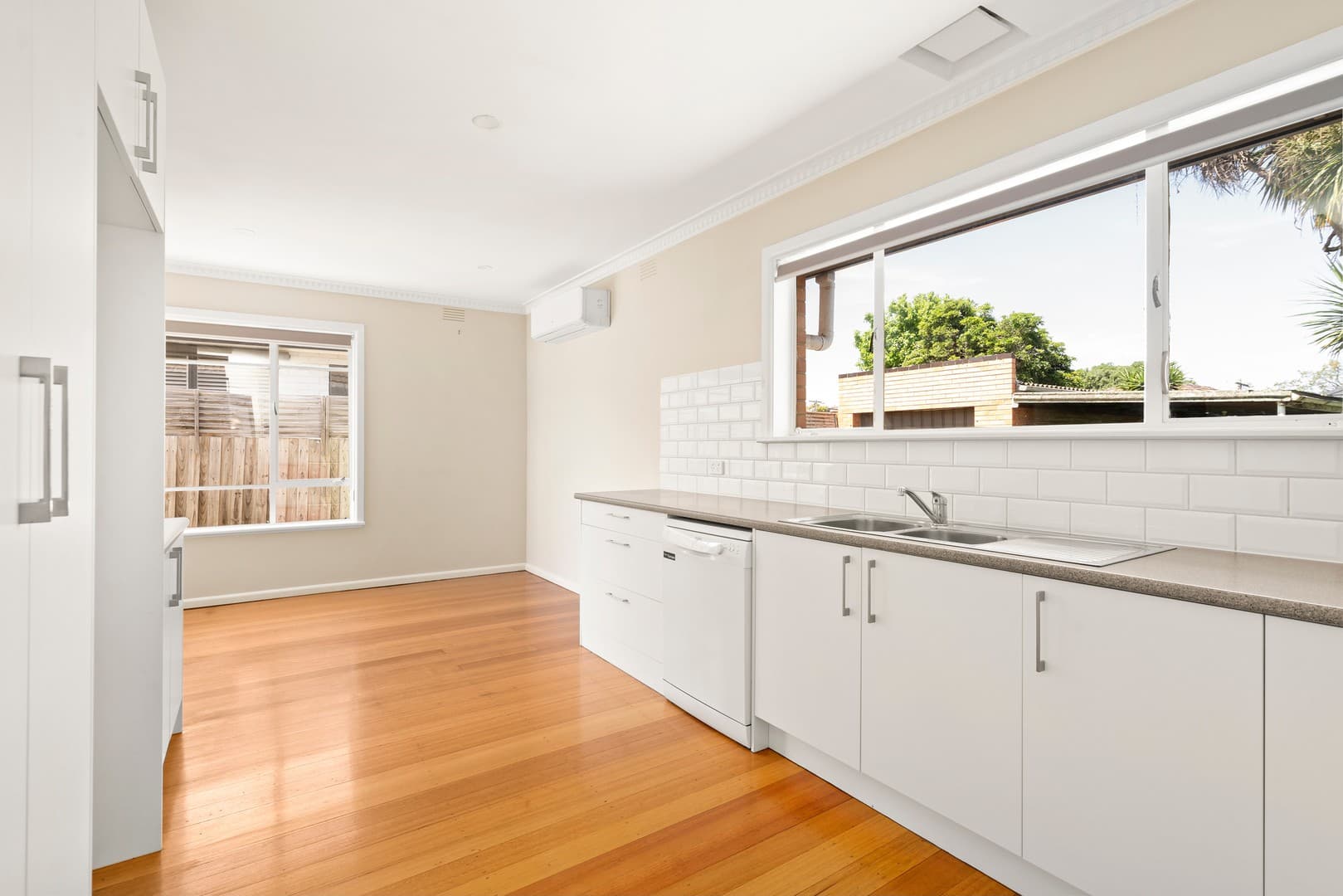 32 Milleara Road, Keilor East, VIC 3033, Keilor East - Thumbnail 4