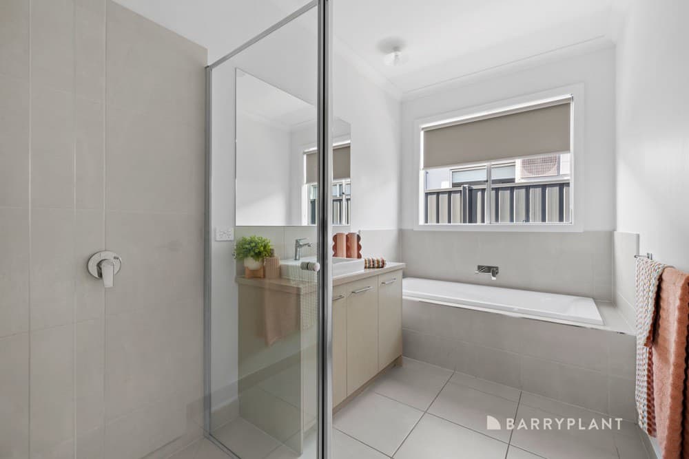 4 Roscoe Avenue, Kalkallo, VIC 3064, Kalkallo - Thumbnail 7