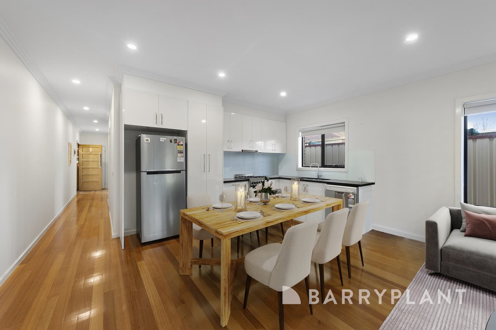 2/80 Errington Road, St Albans, VIC 3021, St Albans - Thumbnail 2
