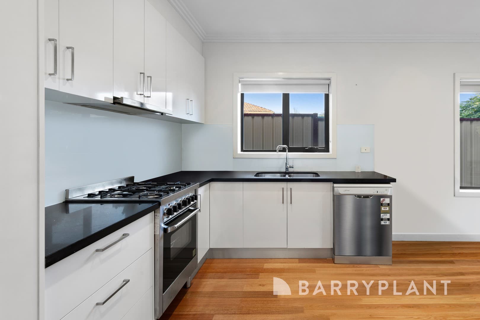 2/80 Errington Road, St Albans, VIC 3021, St Albans - Thumbnail 3