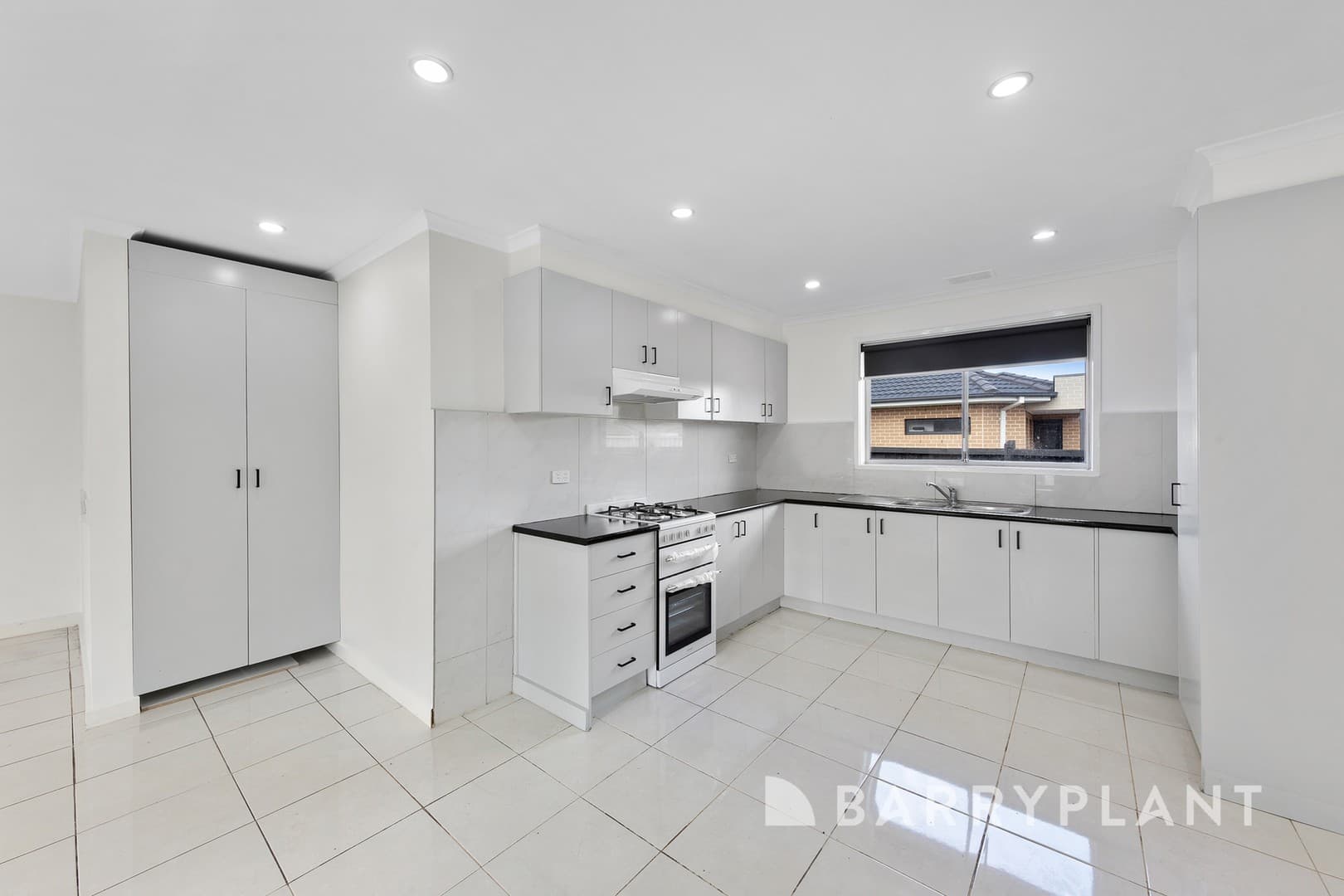 1/4 Mavis Crescent, Kings Park, VIC 3021, Kings Park - Thumbnail 5