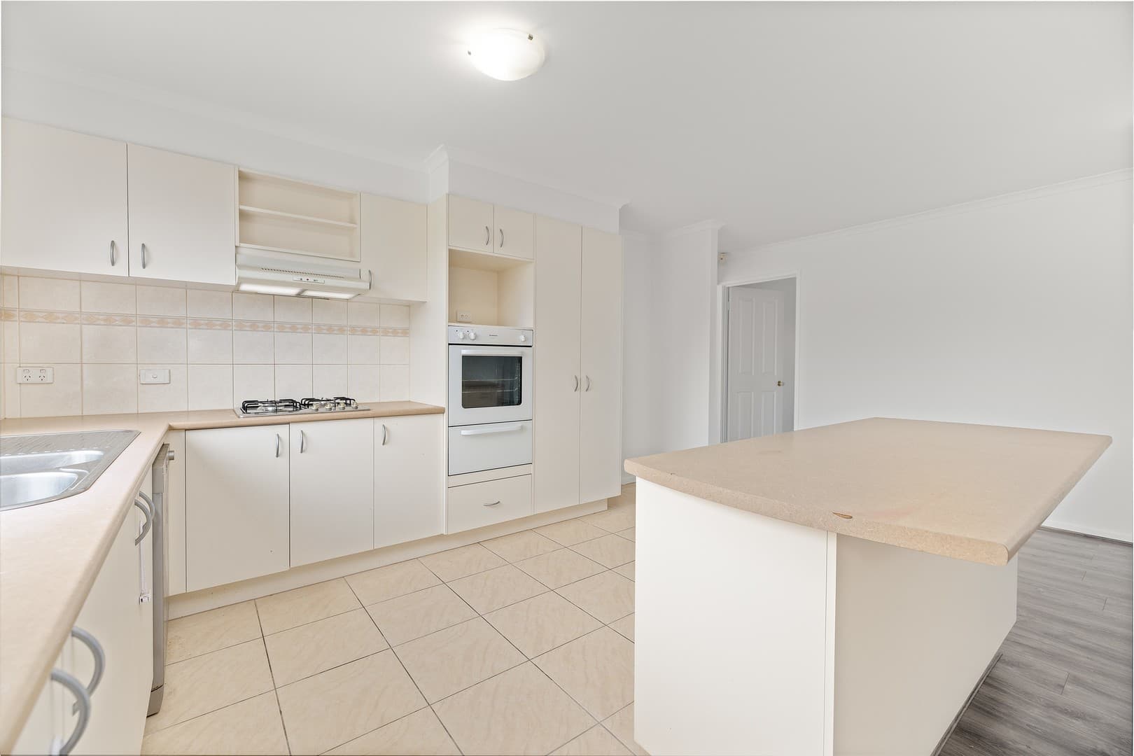 26 Lennon Boulevard, Point Cook, VIC 3030, Point Cook - Thumbnail 3