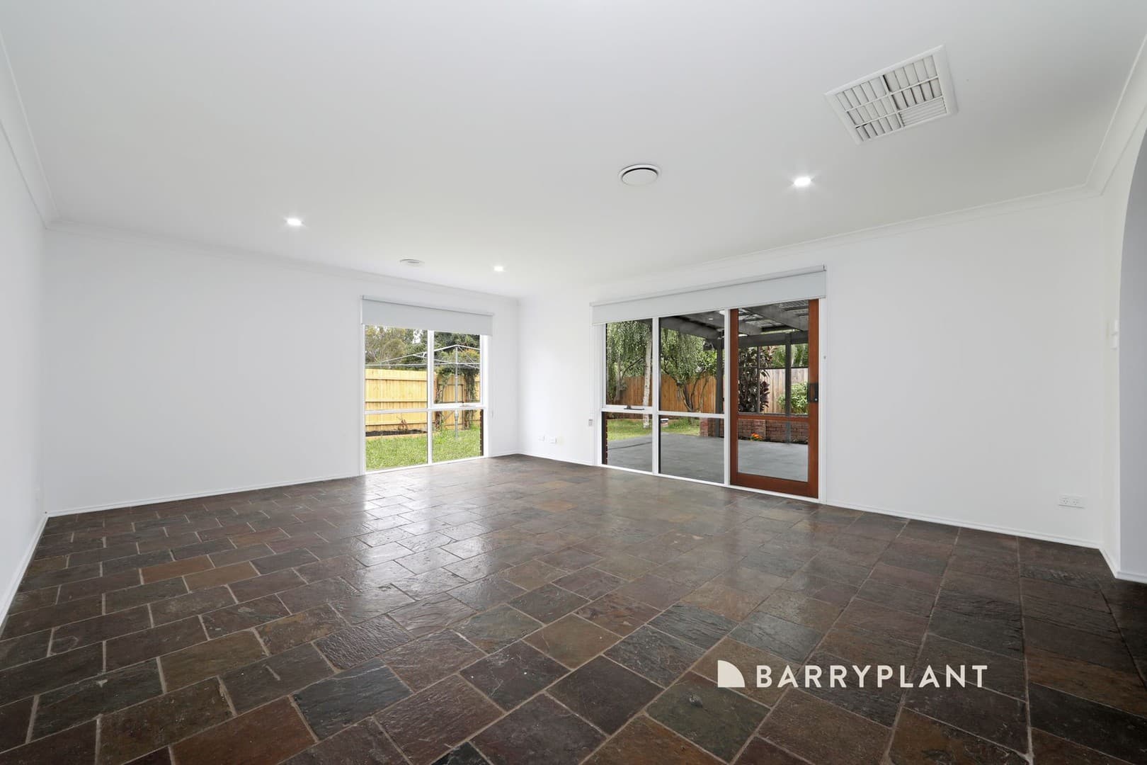 27 Halsbury Drive, Rowville, VIC 3178, Rowville - Thumbnail 4