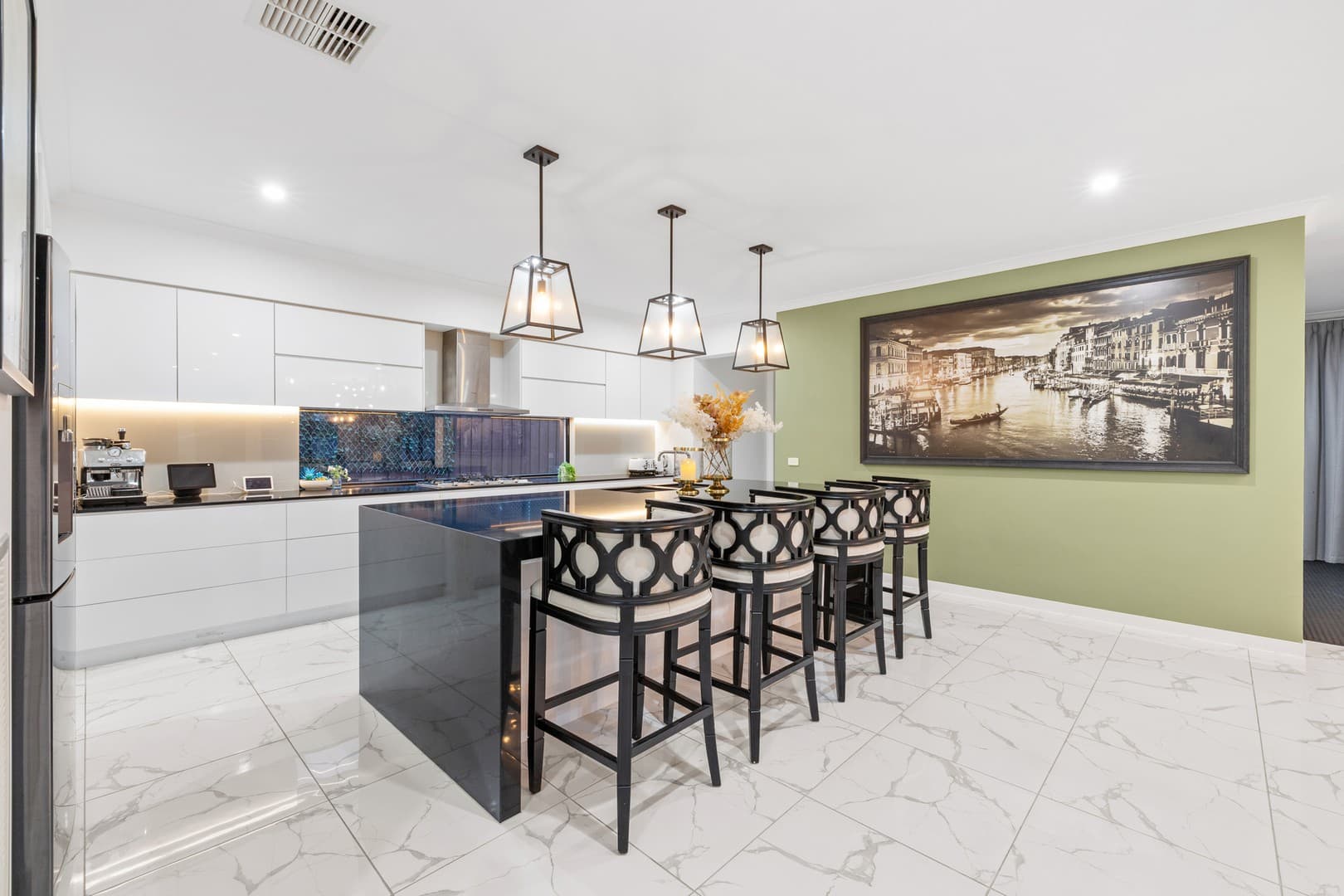 43 Higgins Street, Fraser Rise, VIC 3336, Fraser Rise - Thumbnail 8
