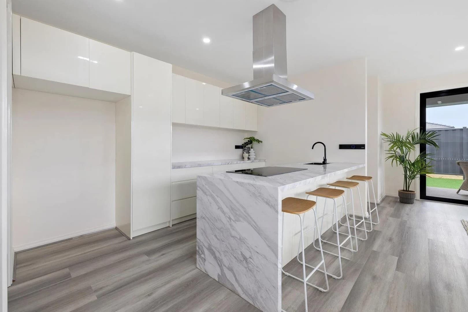 47 Hanover Circuit, Melton South, VIC 3338, Melton South - Thumbnail 6