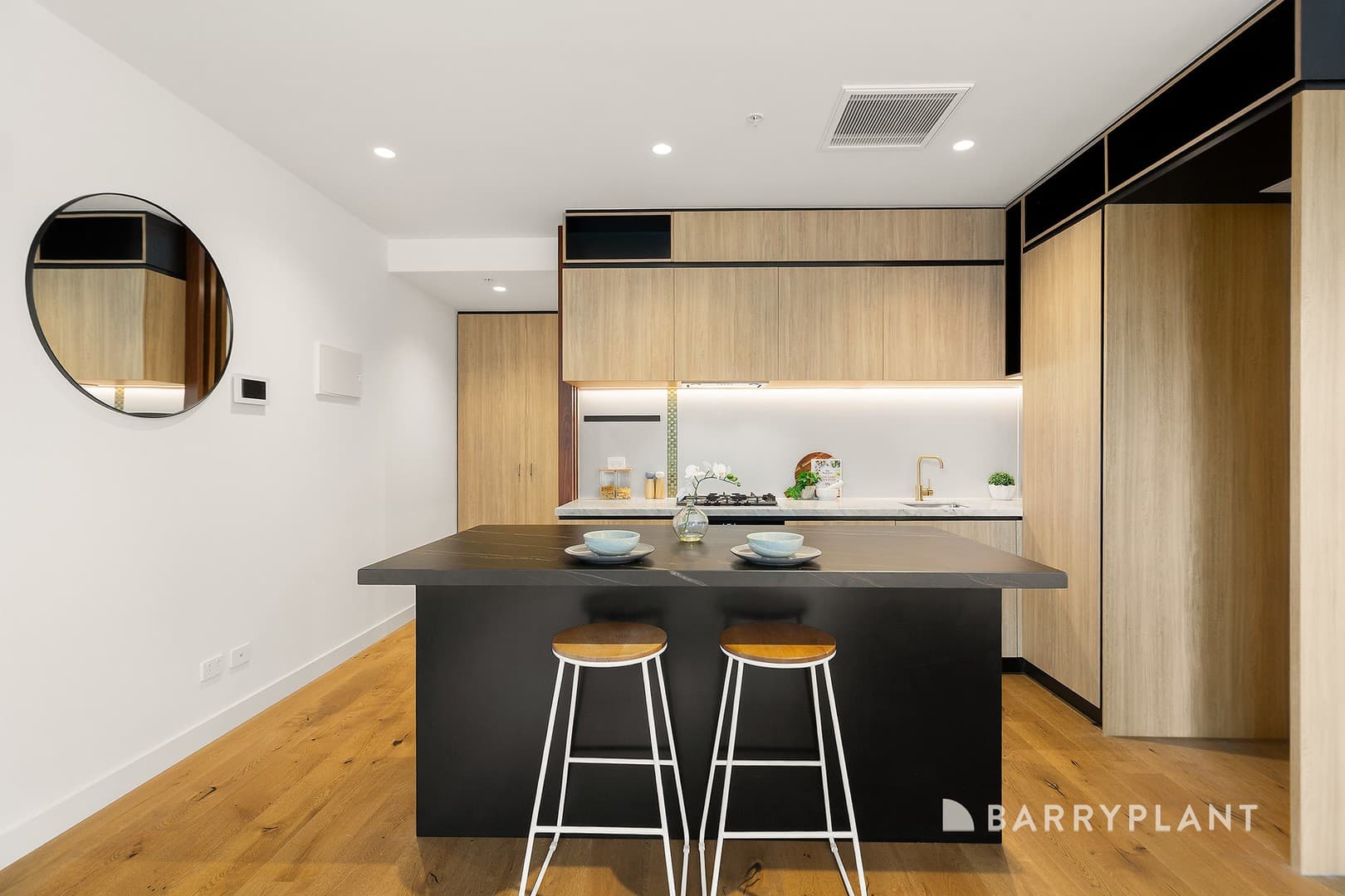 601/3 Aquitania Way, Docklands, VIC 3008, Docklands - Thumbnail 2