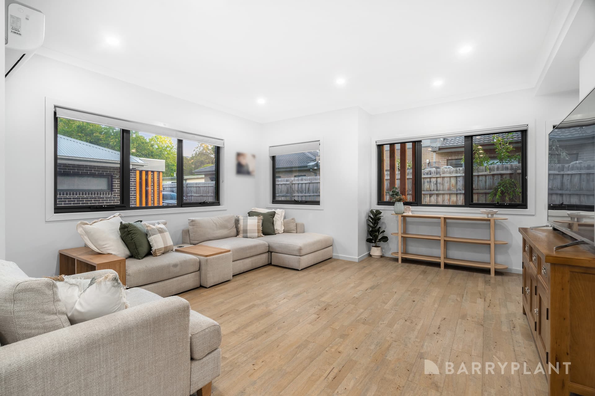 4 Sage CloseKilsyth, vic 3137, Kilsyth - Thumbnail 2