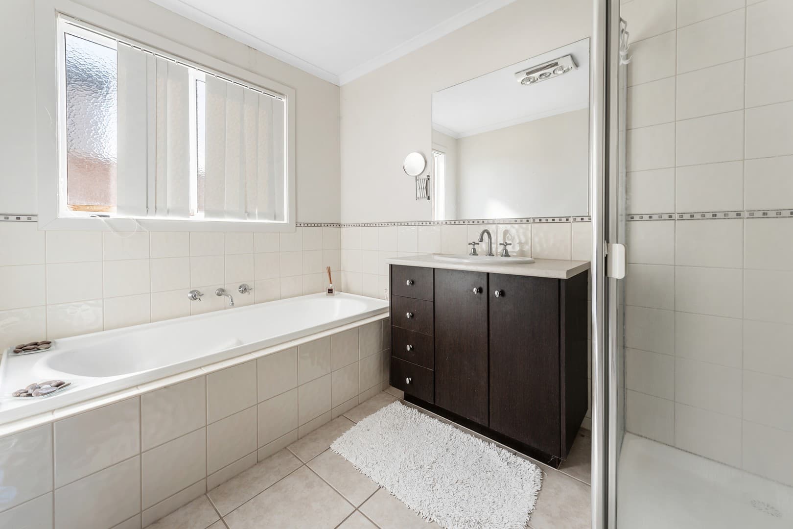 7 Oakview Parade, Caroline Springs, VIC 3023, Caroline Springs - Thumbnail 8