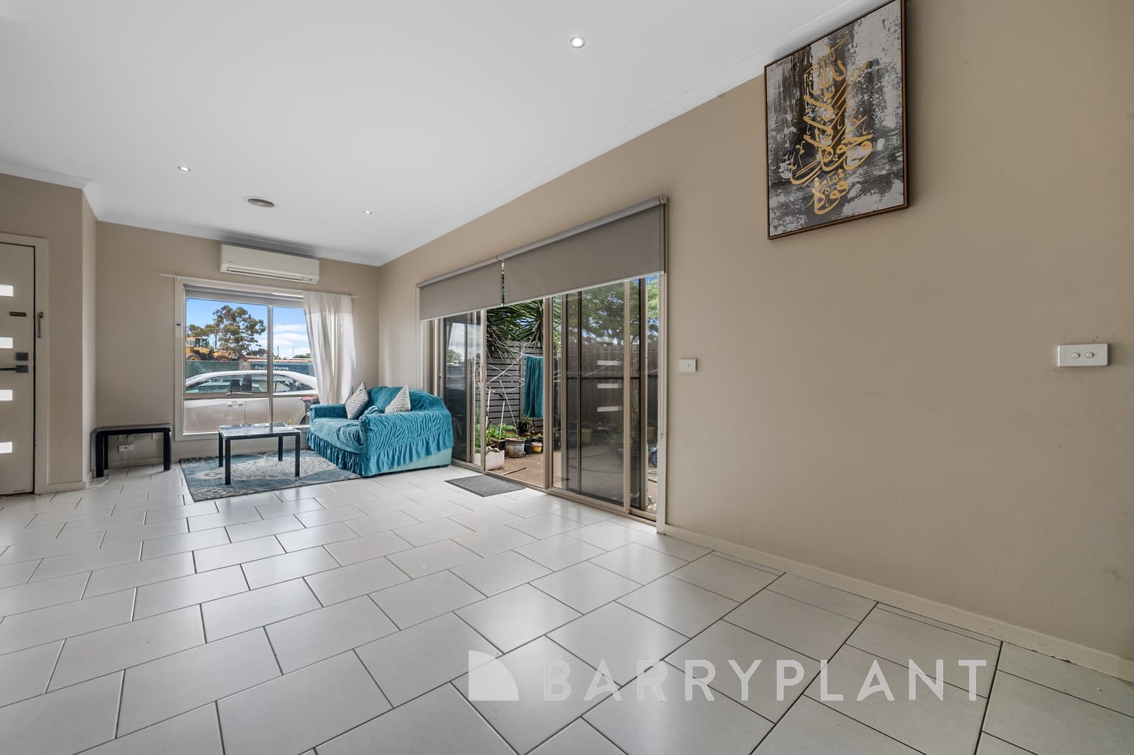 1/25 Staughton Street, Melton South, VIC 3338, Melton South - Thumbnail 3