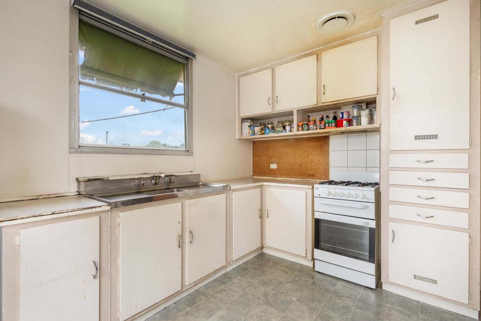 7 Loddon Street, Corio, VIC 3214, Corio - Thumbnail 4
