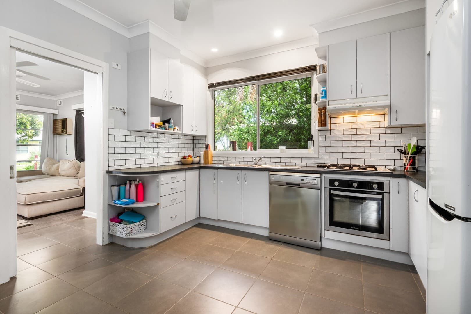 4 Zinnia Street, Norlane, VIC 3214, Norlane - Thumbnail 2
