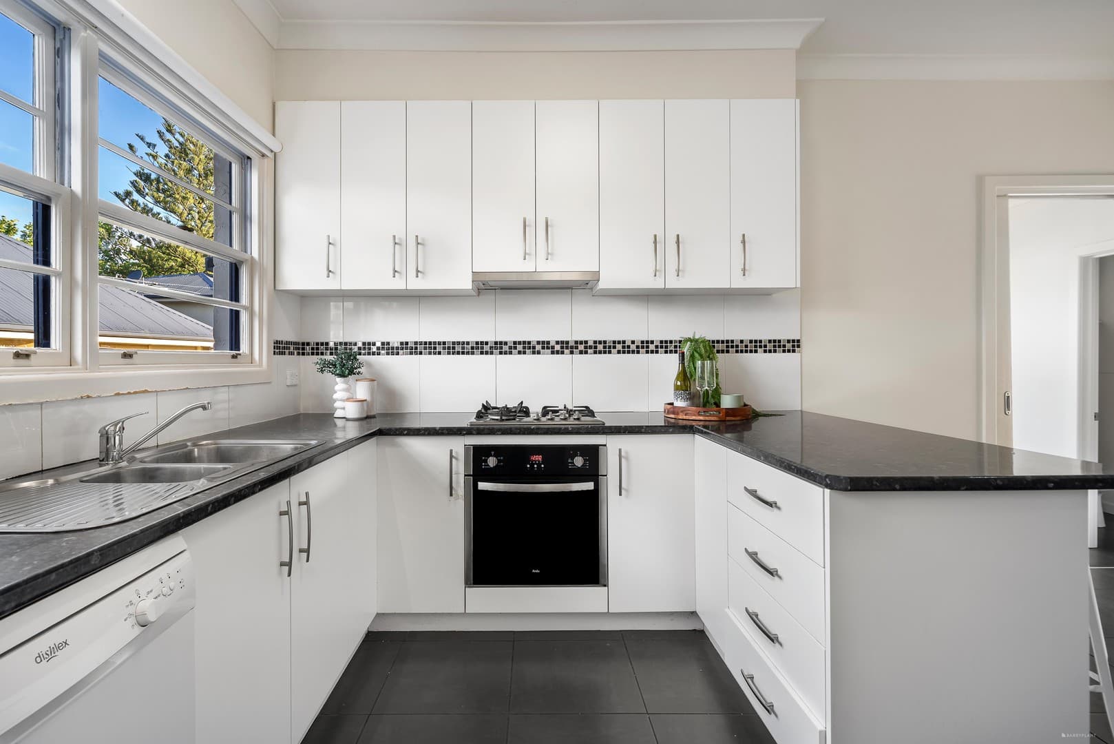 1/42 Caroline Street, Ringwood, VIC 3134, Ringwood - Thumbnail 4