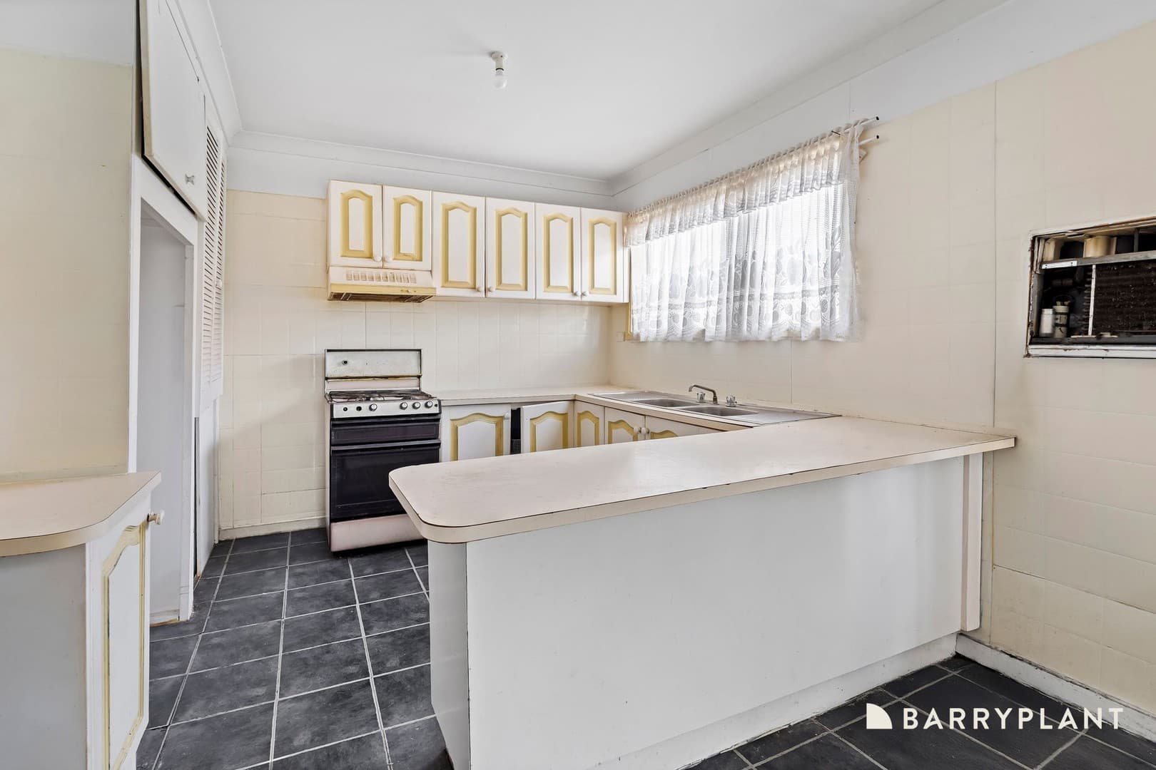 18 Chelsey Street, Ardeer, VIC 3022, Ardeer - Thumbnail 3