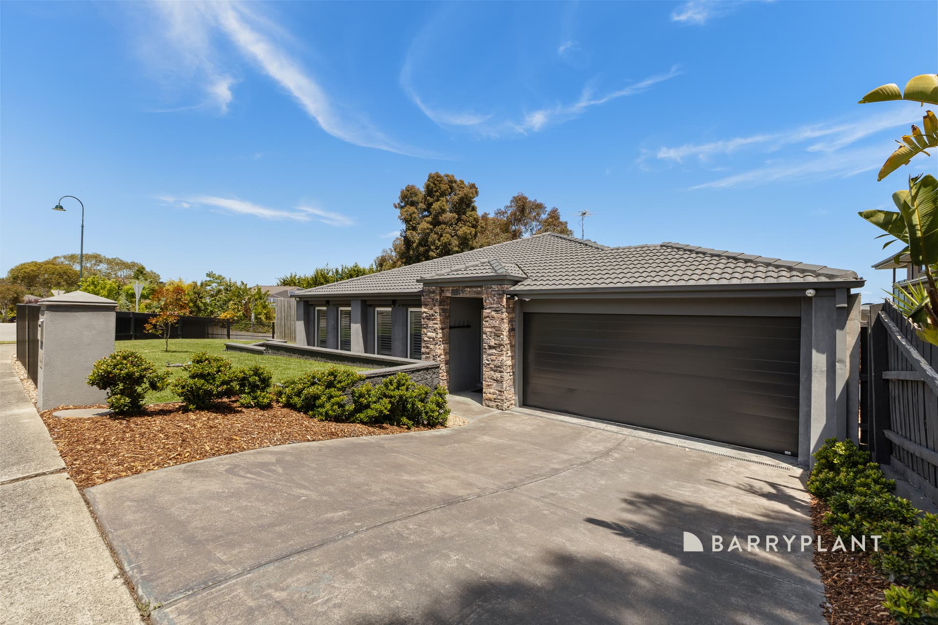 1 Max DriveBerwick, vic 3806, Berwick - Thumbnail 2