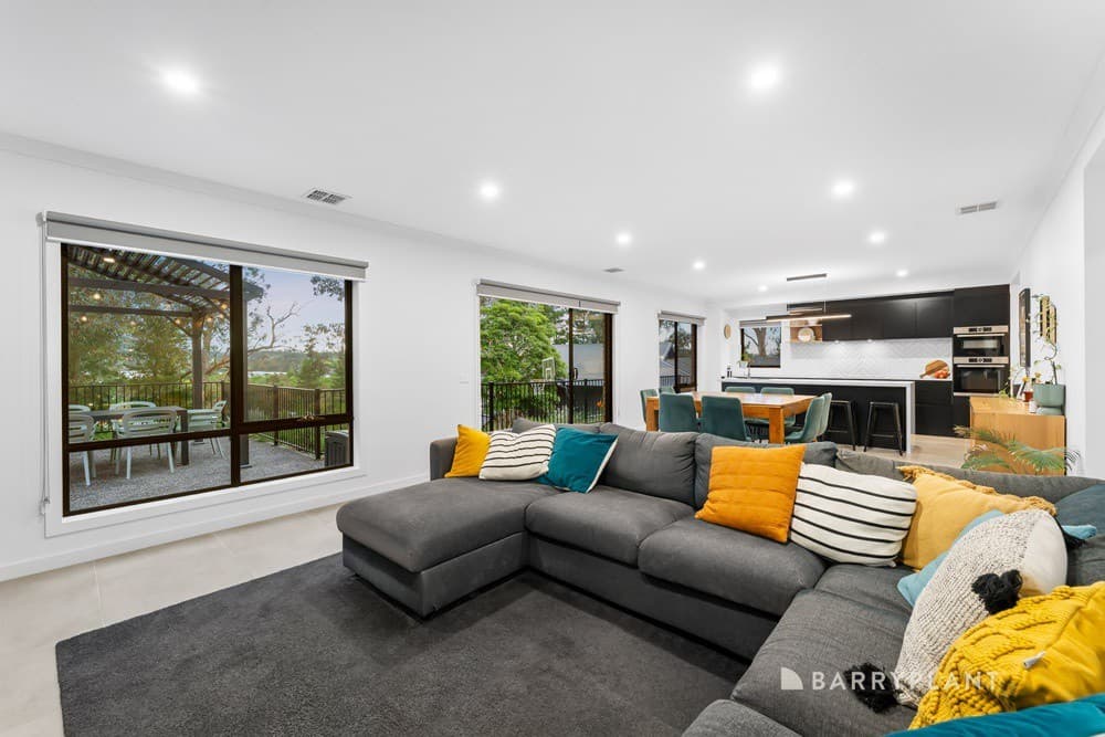 57 The Avenue, Ferntree Gully, VIC 3156, Ferntree Gully - Thumbnail 2