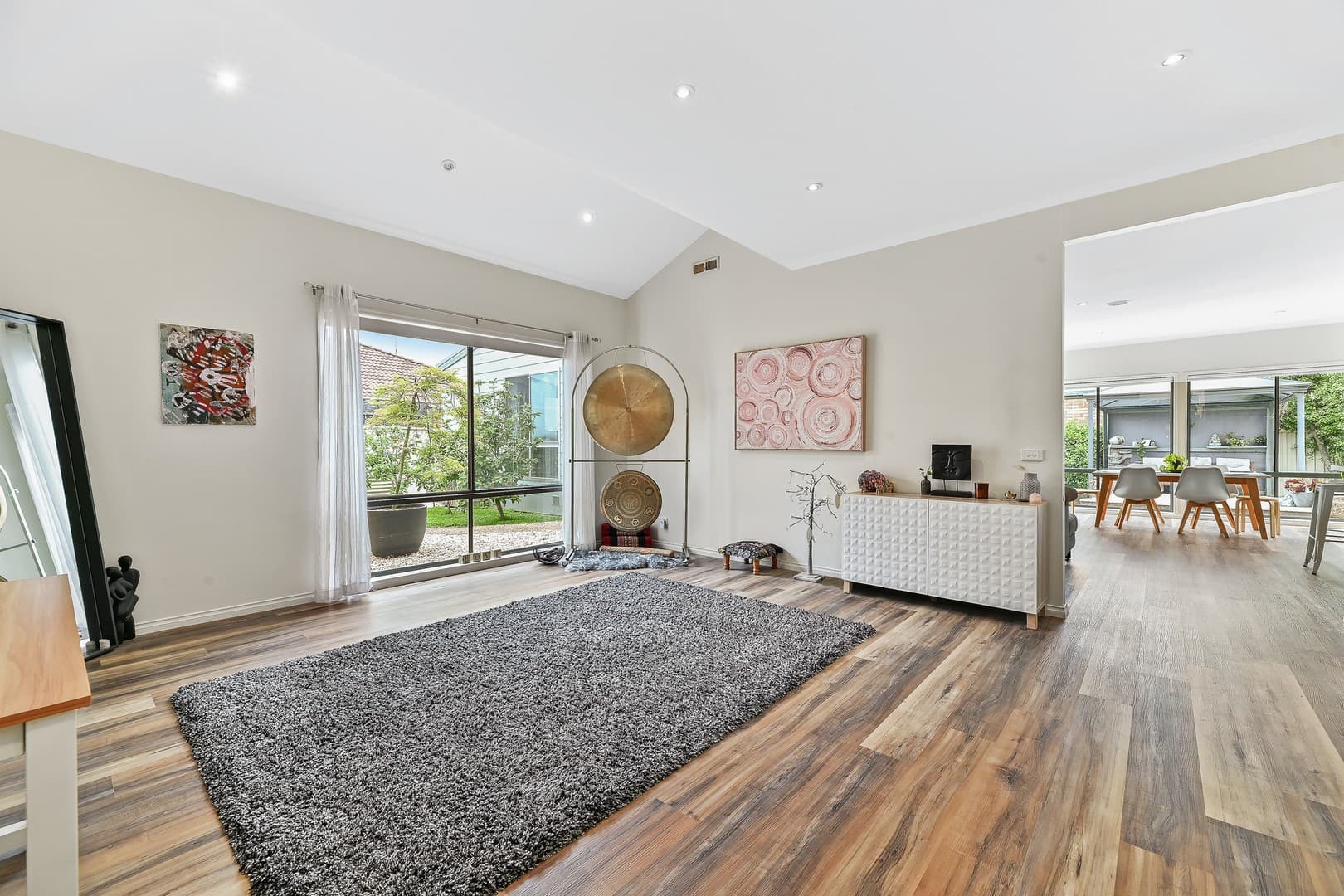 24 Flinders Chase, Pakenham, VIC 3810, Pakenham - Thumbnail 2