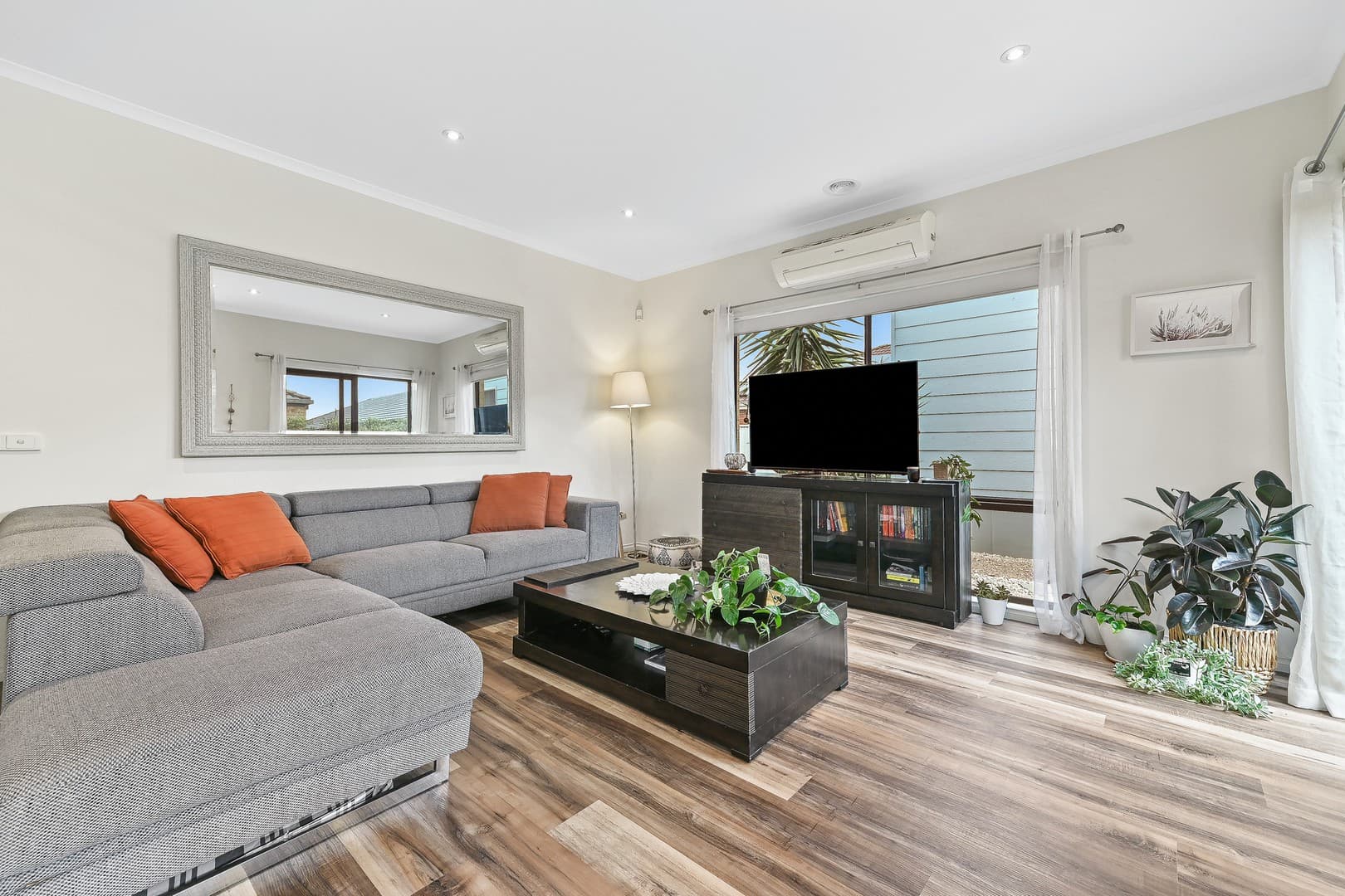 24 Flinders Chase, Pakenham, VIC 3810, Pakenham - Thumbnail 3