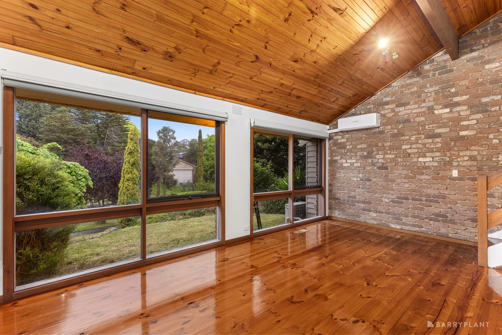 39 Long Valley Way, Doncaster East - Thumbnail 2