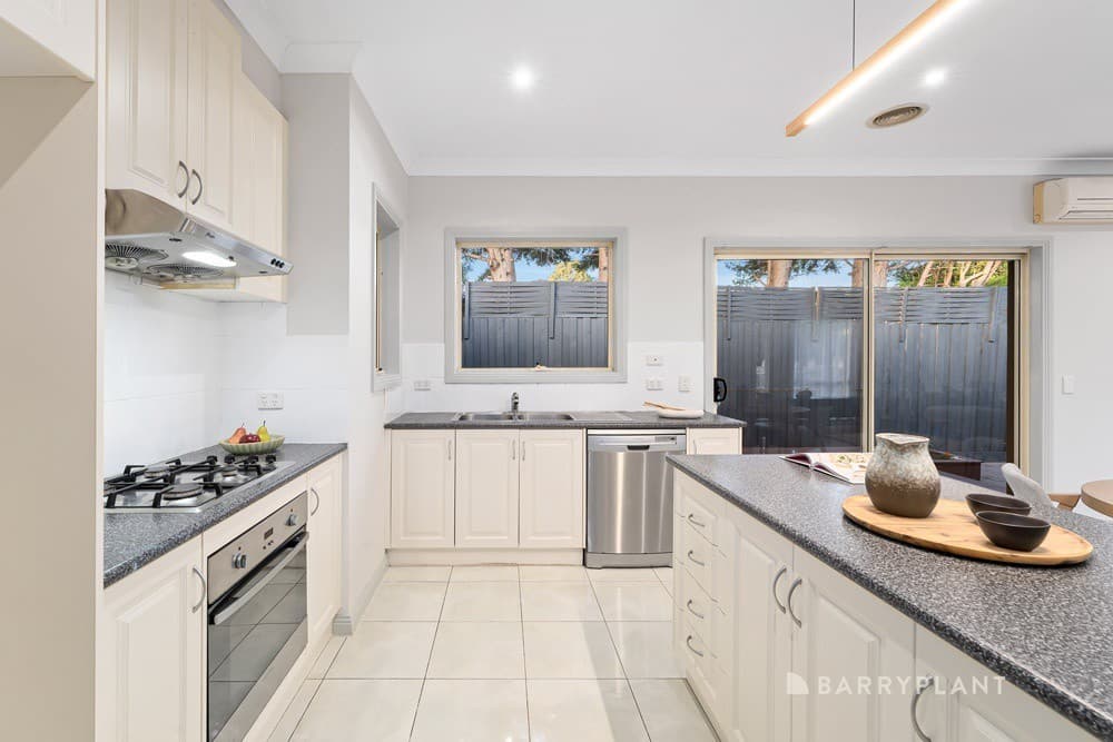 2/519 Boronia Road, Wantirna, VIC 3152, Wantirna - Thumbnail 3