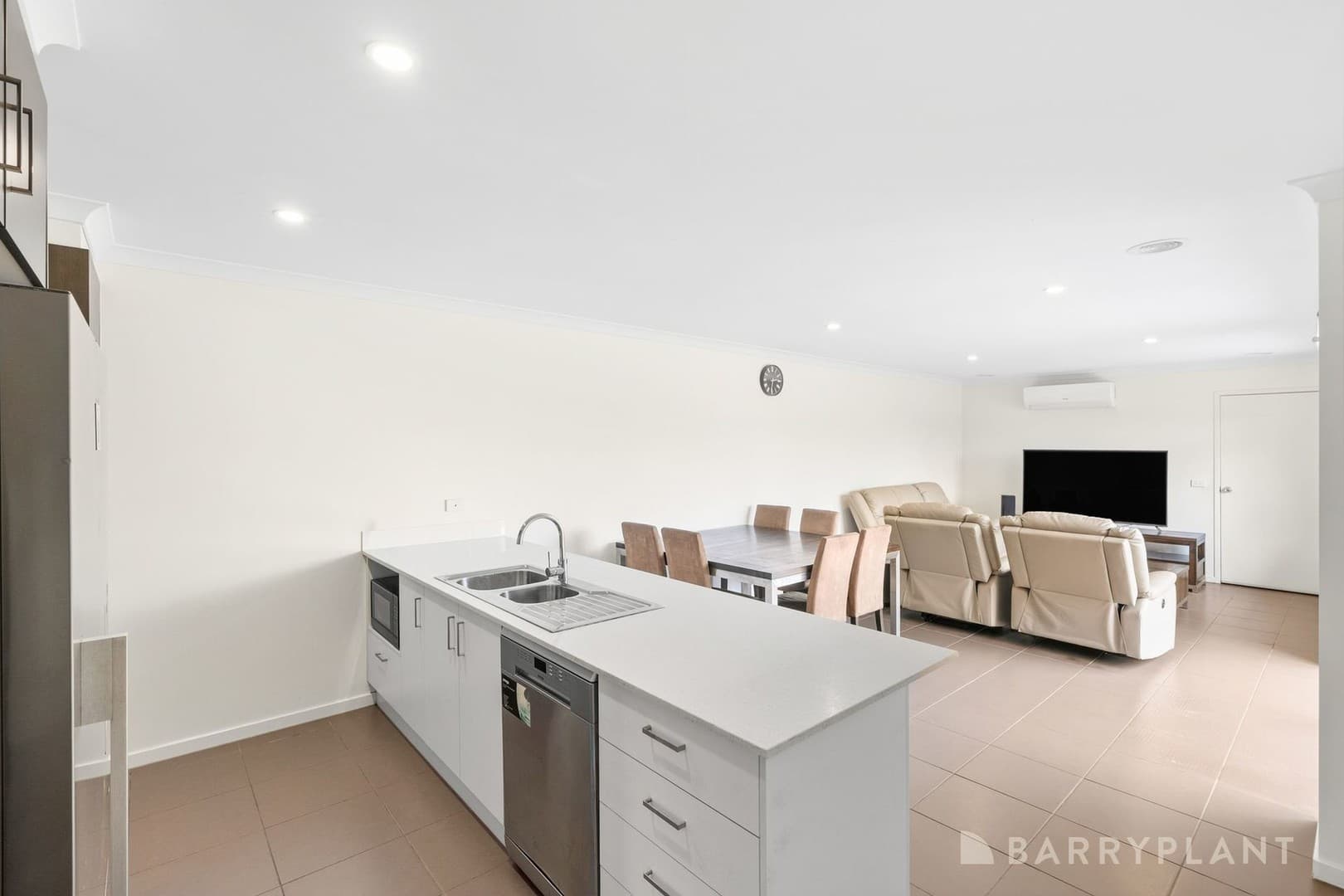 15 Vessey Walk, Wyndham Vale, VIC 3024, Wyndham Vale - Thumbnail 7