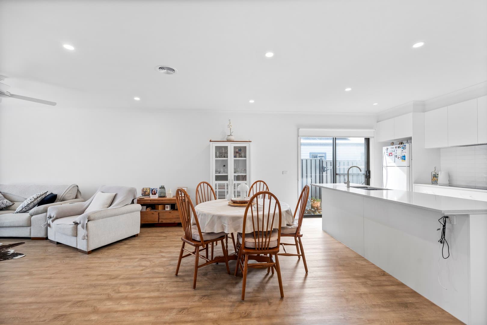 13 Lychee Street, Deanside, VIC 3336, Deanside - Thumbnail 6