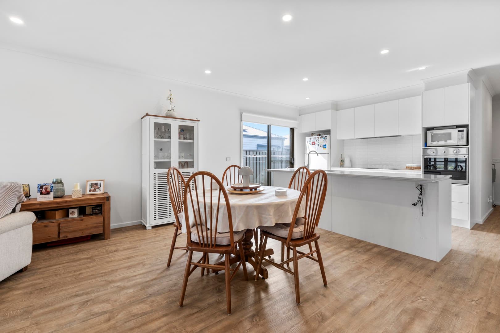 13 Lychee Street, Deanside, VIC 3336, Deanside - Thumbnail 7