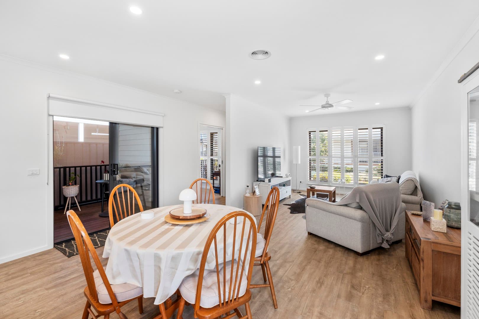 13 Lychee Street, Deanside, VIC 3336, Deanside - Thumbnail 8