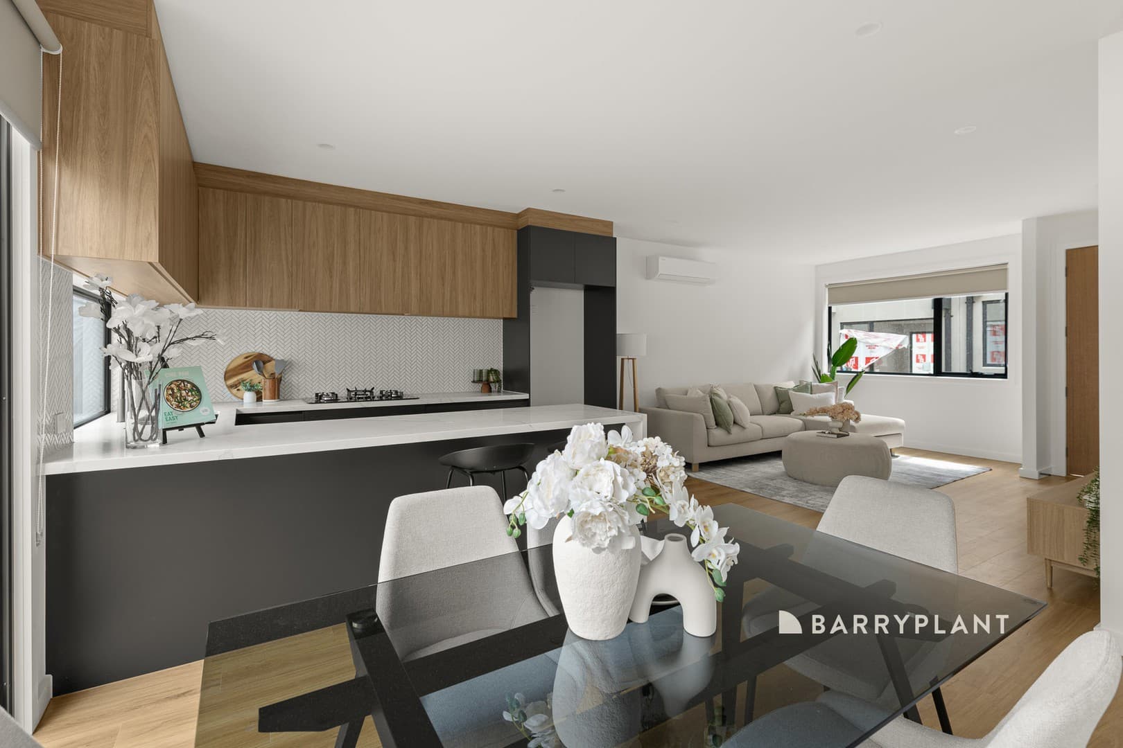 37-39 Meadow Wood Walk, Narre Warren, VIC 3805, Narre Warren - Thumbnail 2