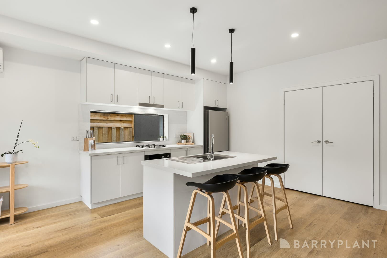 2/74 Dorset Road, Croydon, VIC 3136, Croydon - Thumbnail 2