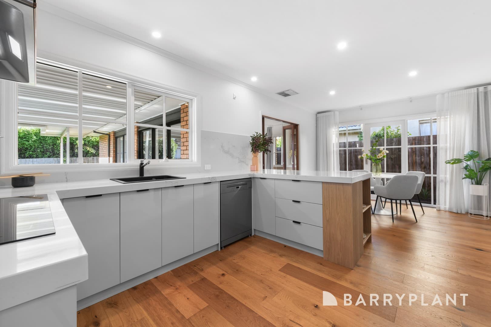 13 Damian Place, Wantirna South, VIC 3152, Wantirna South - Thumbnail 5