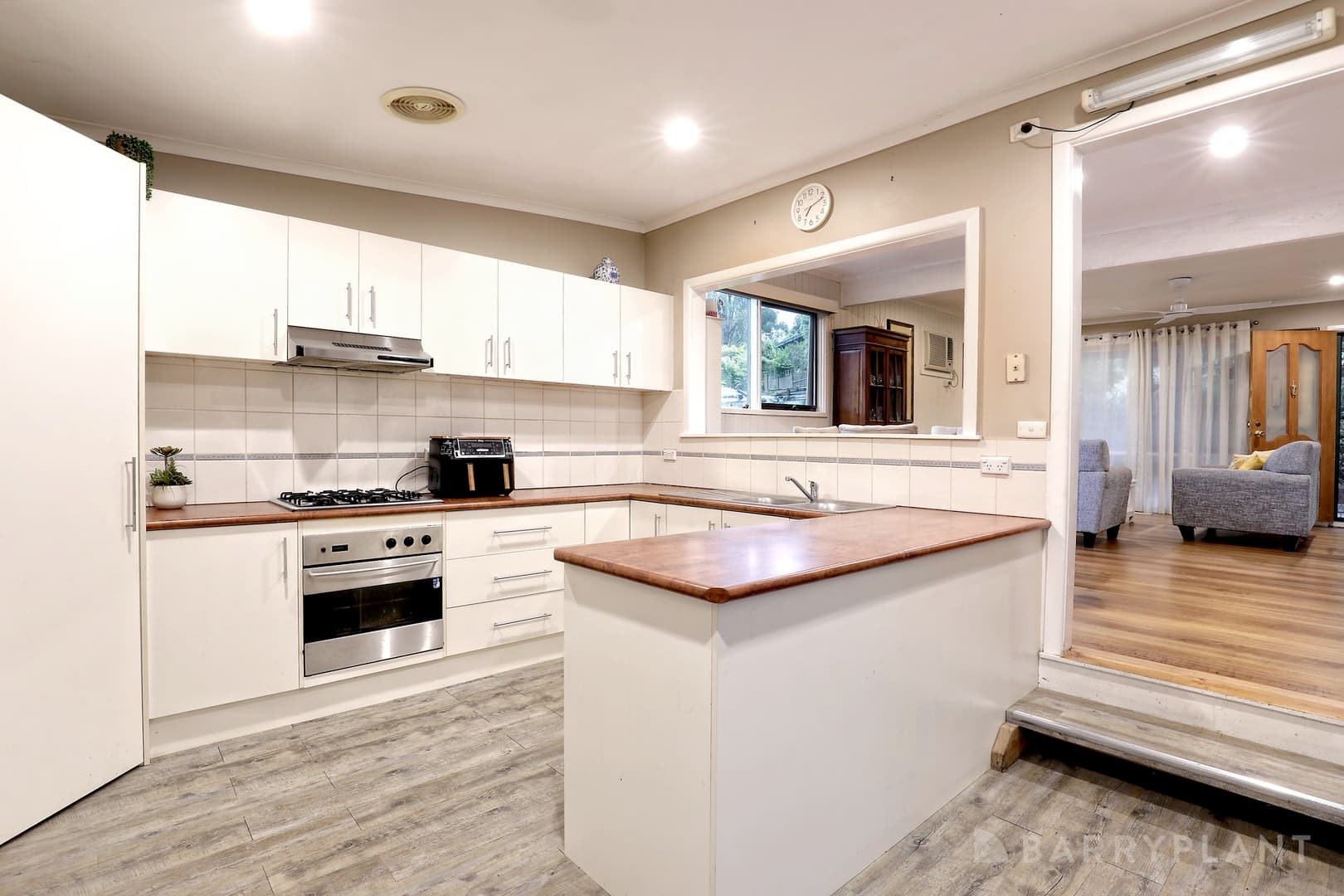25 Hazel Street, Cockatoo, VIC 3781, Cockatoo - Thumbnail 3