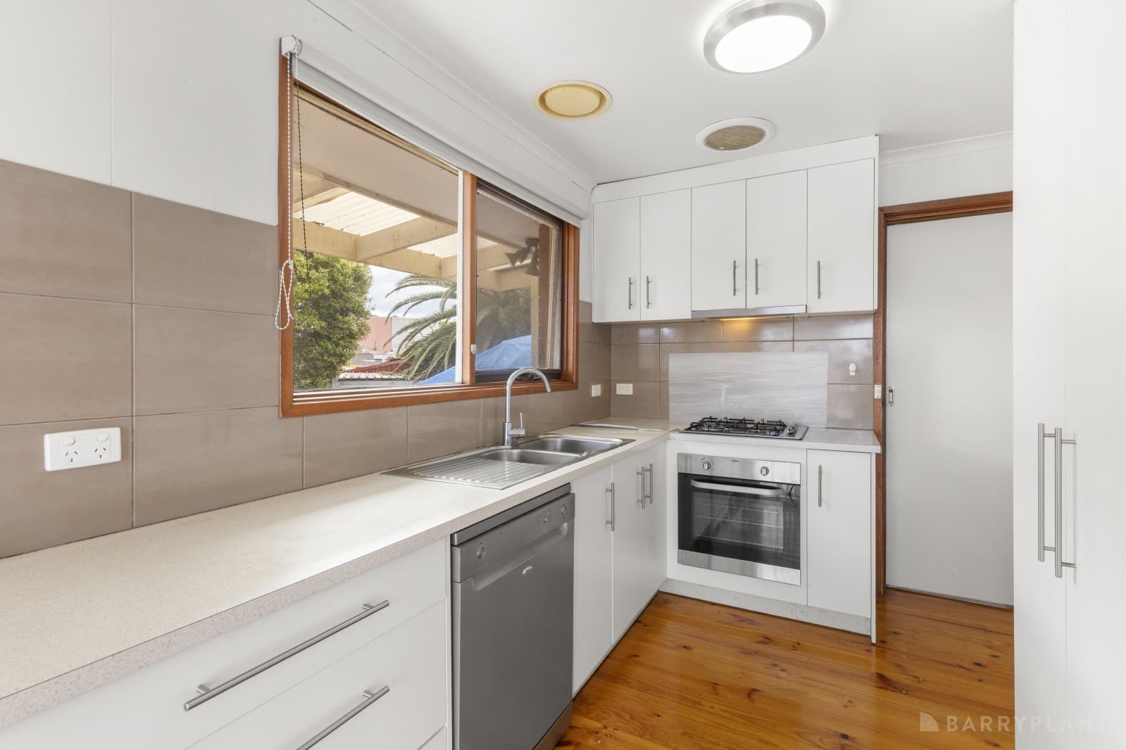 10 Taro Place, Noble Park North, VIC 3174, Noble Park North - Thumbnail 3
