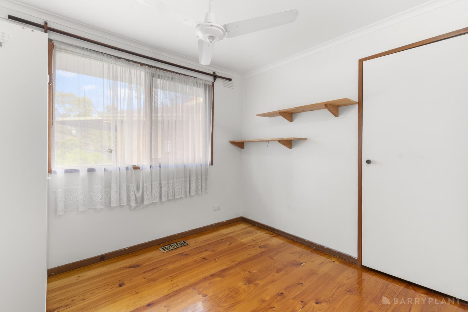 10 Taro Place, Noble Park North, VIC 3174, Noble Park North - Thumbnail 6