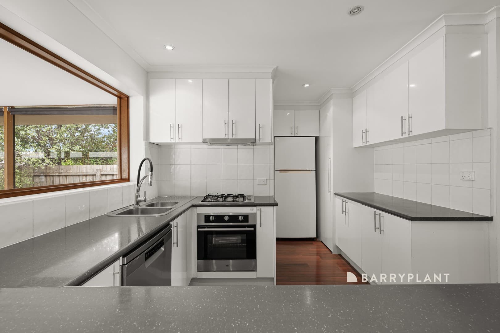 8 Redman Close, Narre Warren, VIC 3805, Narre Warren - Thumbnail 2