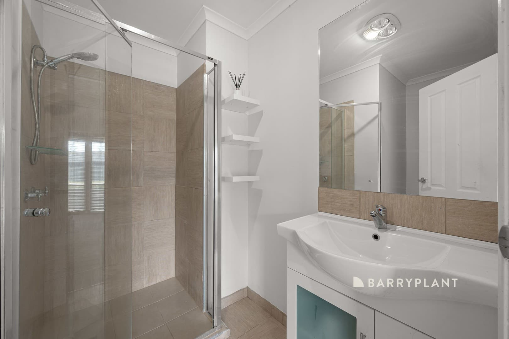 8 Redman Close, Narre Warren, VIC 3805, Narre Warren - Thumbnail 6