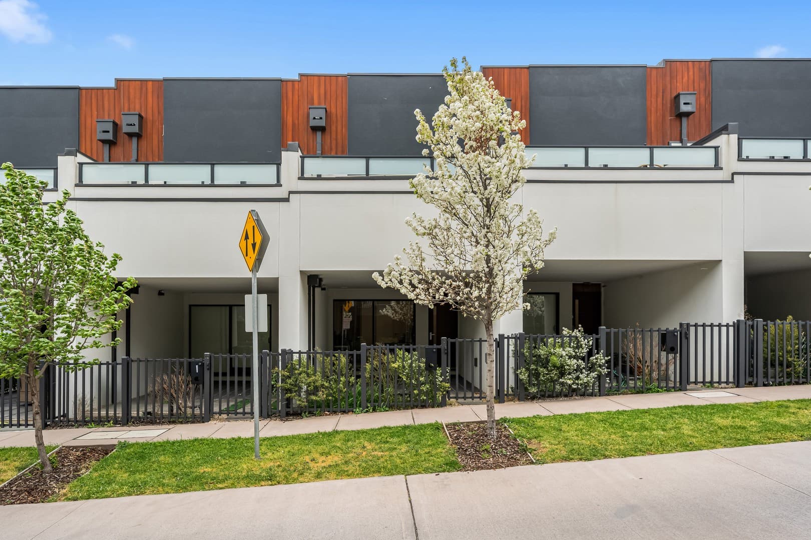 8 Kavanagh Crescent, Keilor Downs - Thumbnail 8