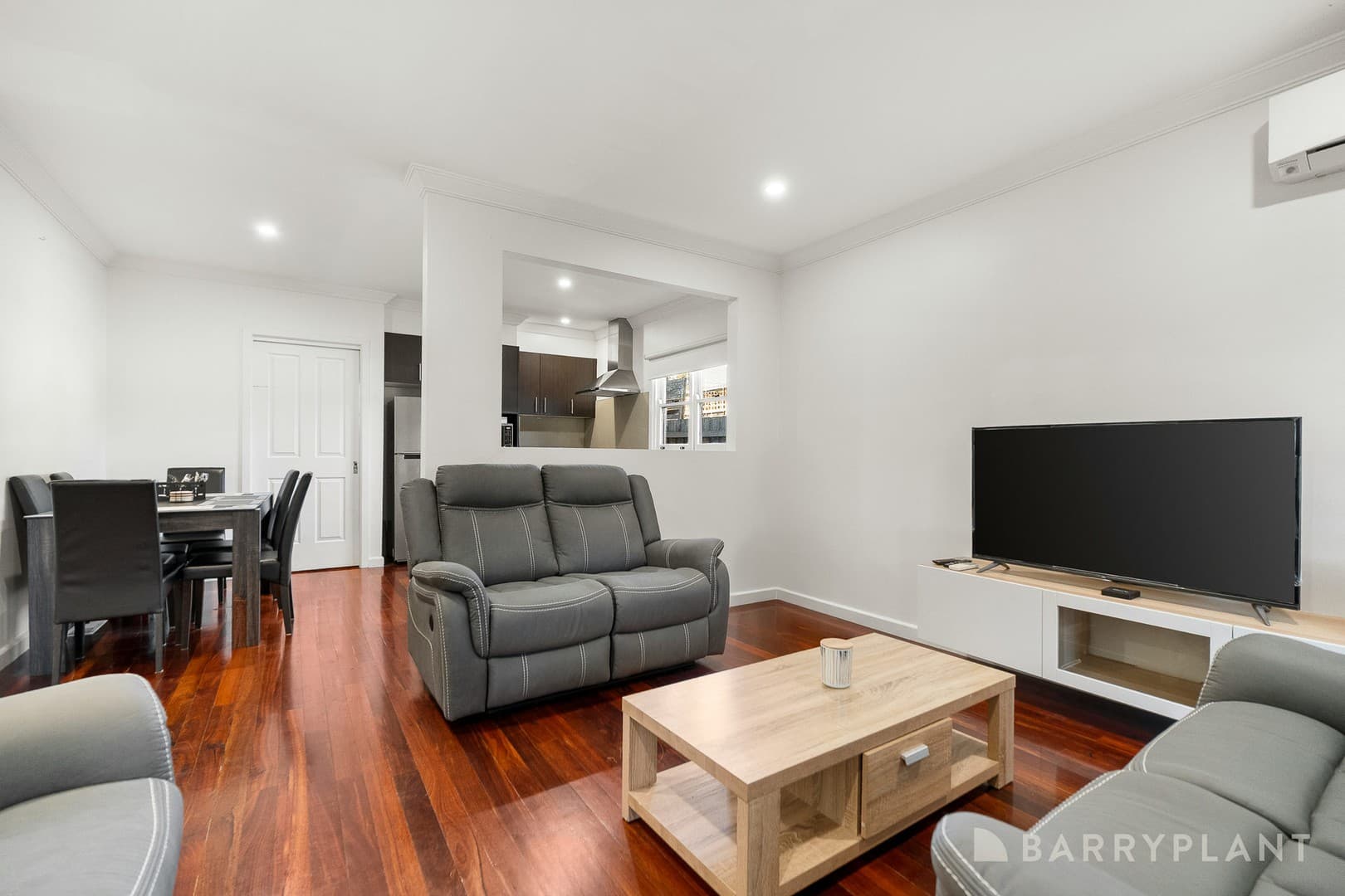 26 Diane Crescent, Mooroolbark, VIC 3138, Mooroolbark - Thumbnail 4