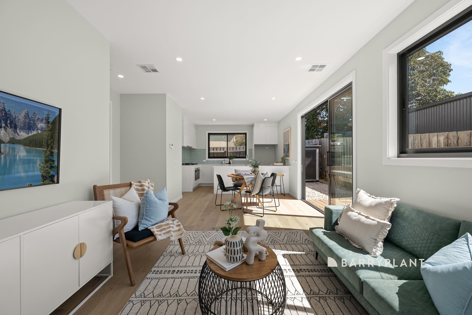 2/10B Frome AvenueFrankston, vic 3199, Frankston - Image 1