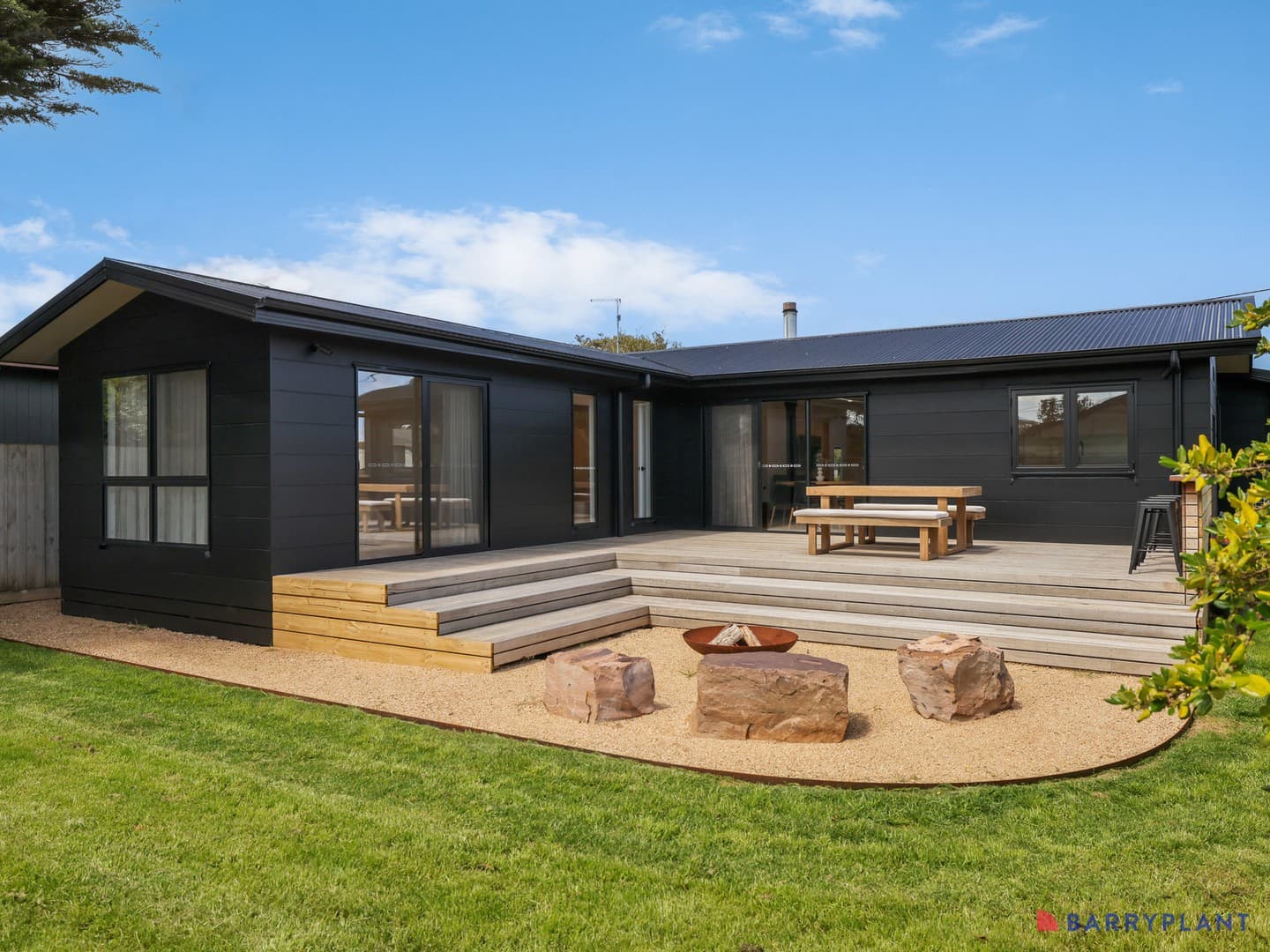 26 Sunderland Bay Road, Sunderland Bay - Thumbnail 2