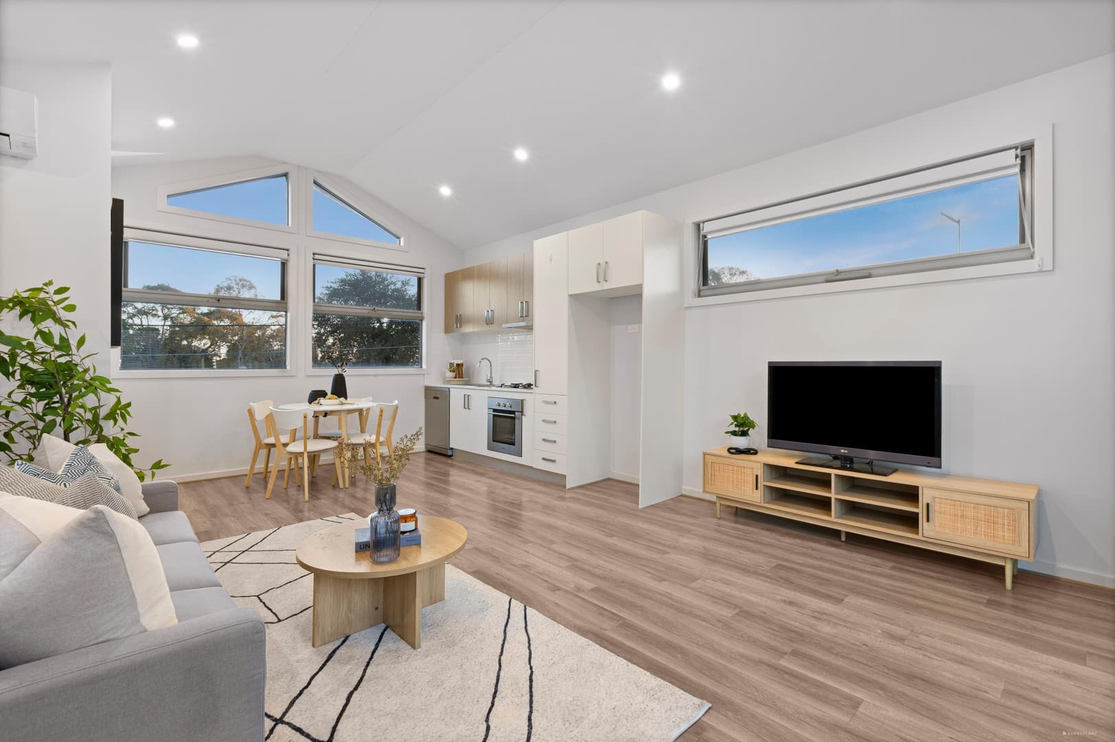 1/8 Bardia Street, Heidelberg West, VIC 3081, Heidelberg West - Thumbnail 3
