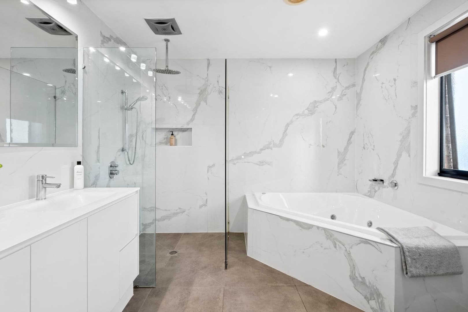 25 Province Boulevard, Highton, VIC 3216, Highton - Thumbnail 7