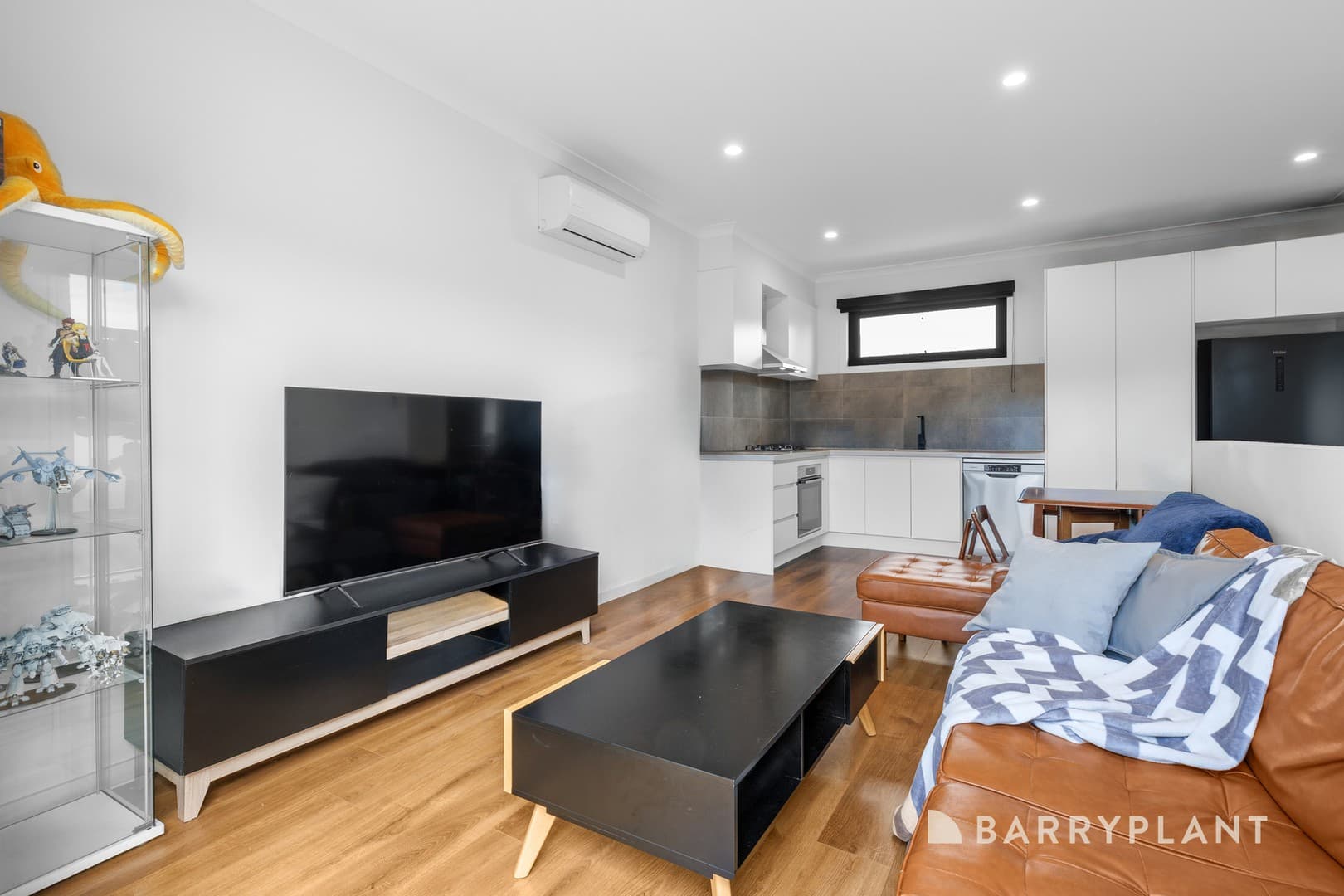 3/32 Adele Avenue, Ferntree Gully, VIC 3156, Ferntree Gully - Thumbnail 2