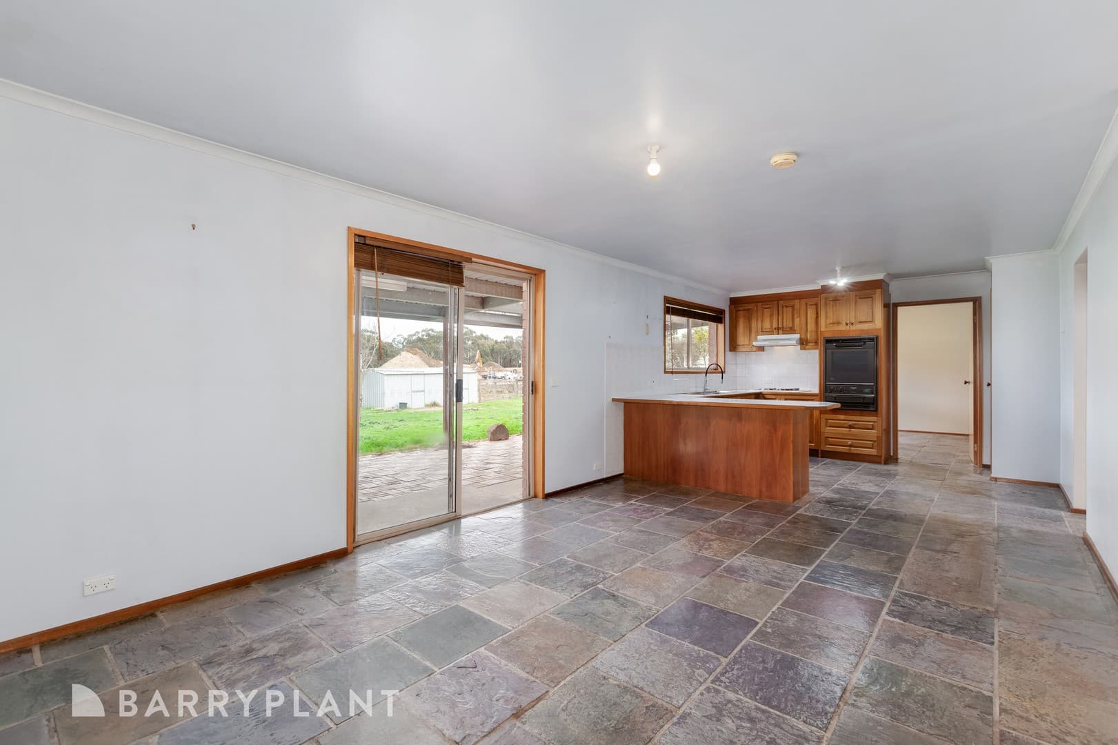 31 Broadford Wandong Road, Wandong, VIC 3758, Wandong - Thumbnail 6